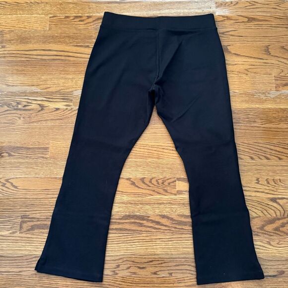 American Giant Black Stretch Capri Pants. Size 12. - Picture 3 of 6